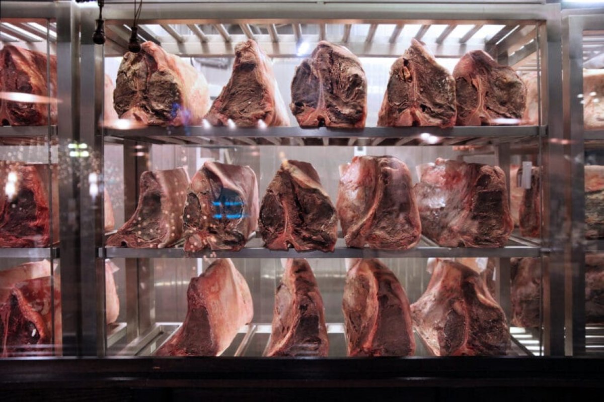China encontra carne brasileira contaminada pelo coronavírus