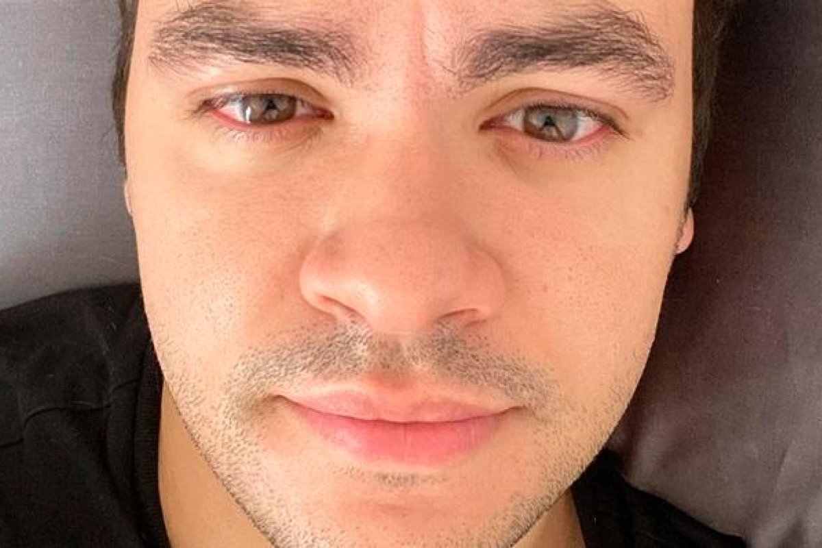 Com filho recém nascido, Luccas Neto testa positivo para  Covid-19 