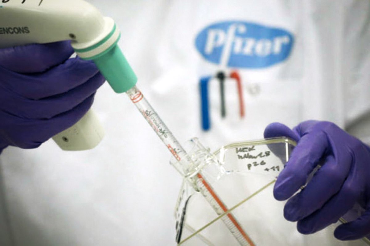 Covid-19: vacina da Pfizer e BioNTech conclui estudos da fase 3 com 95% de eficácia 