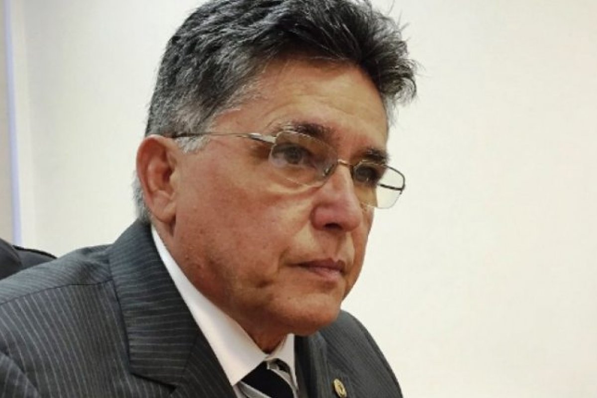 Prefeito de Porto Seguro afirma que vai distribuir ‘kit Covid’ para ‘pessoas carentes’ 