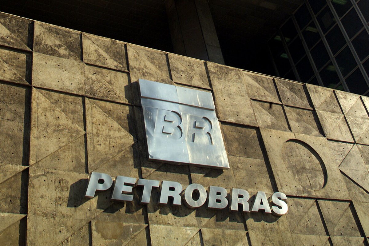 Petrobras prorroga trabalho remoto até março de 2021