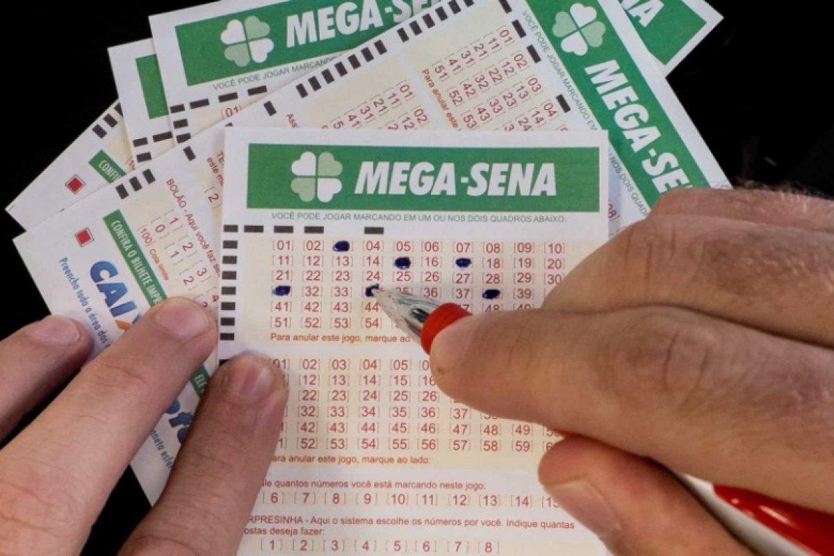 Mega Sena acumula em R$ 32 milhões
