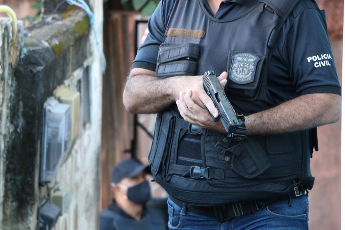Adolescente de 15 anos é morta durante tiroteio em Candeias