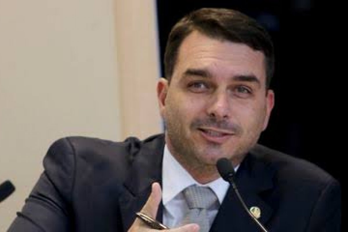 PGR vai apurar mobilização do governo em favor de Flávio Bolsonaro no caso rachadinhas 