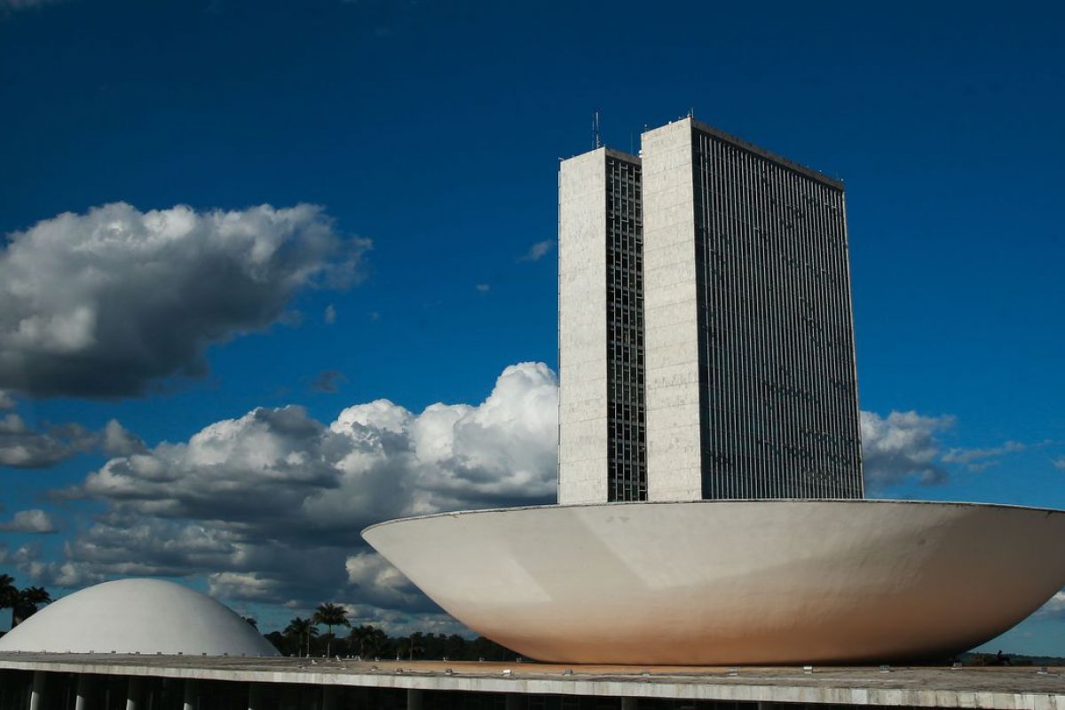 Senado aprova empréstimo de bancos públicos para empresas com débitos