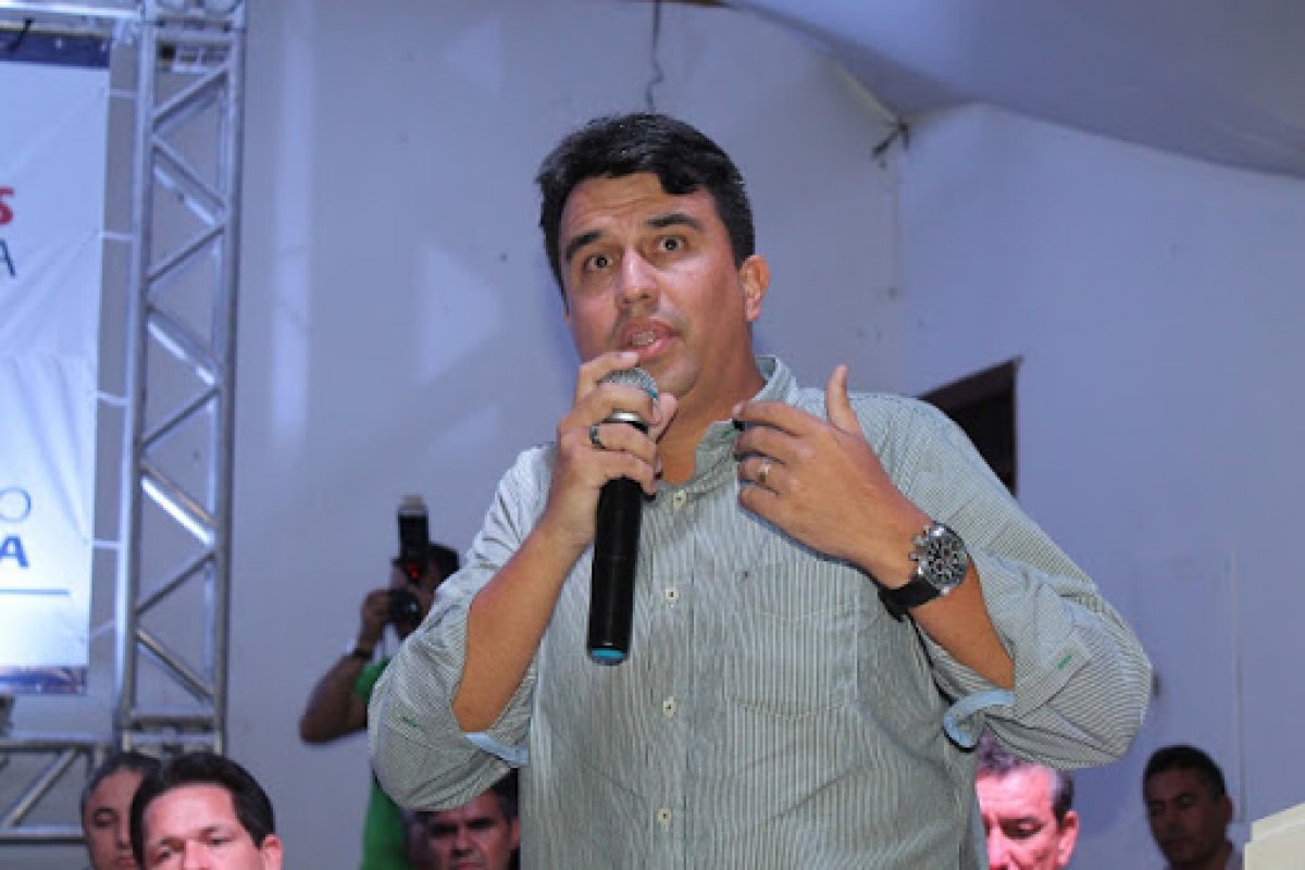 Adriano Lima, prefeito eleito de Serrinha, é pré-candidato a presidente da União dos Municípios da Bahia (UPB) 
