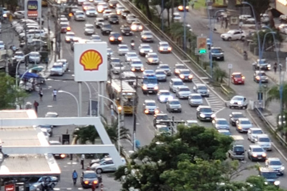 Boletim: saiba quais vias registram congestionamento nesta sexta-feira