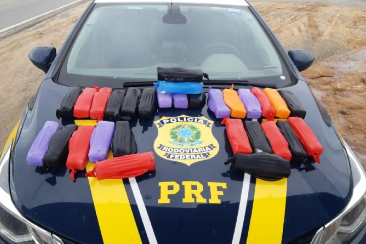 15 kg de cocaína são apreendidos pela PRF