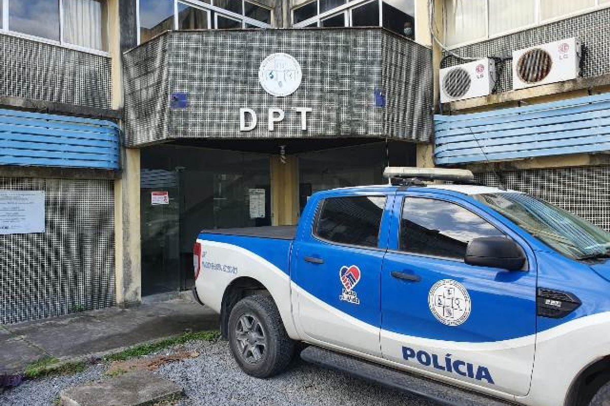 Pintor é morto a tiros em praça de Feira de Santana
