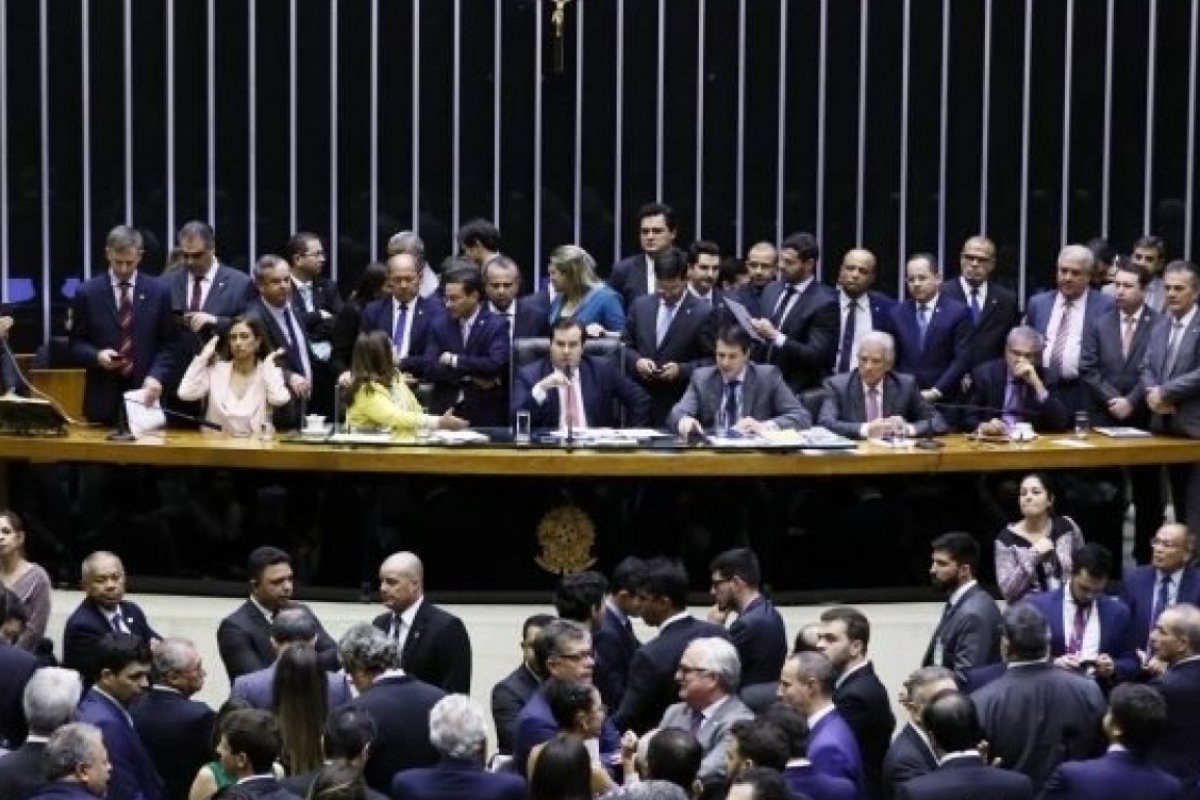 Reforma da Previdência volta à pauta hoje