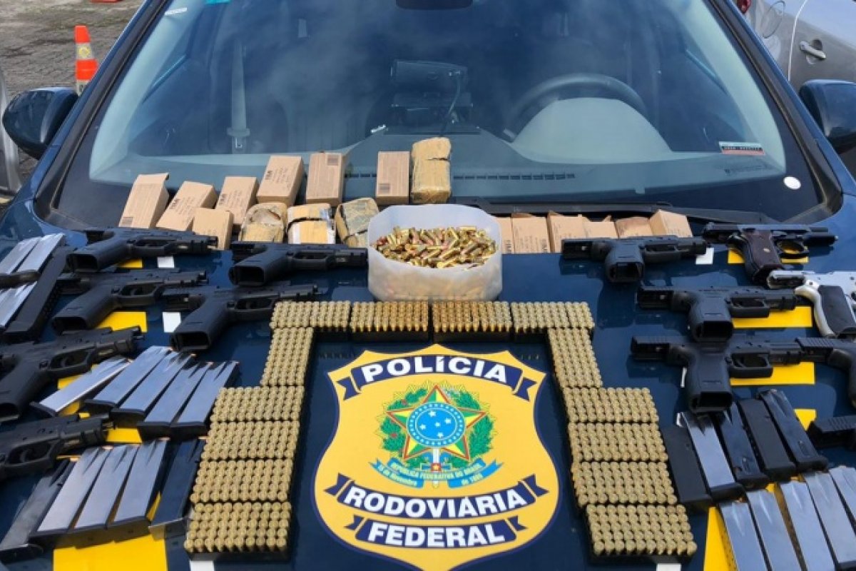 PRF apreende segundo arsenal bélico na Bahia em menos de 48h