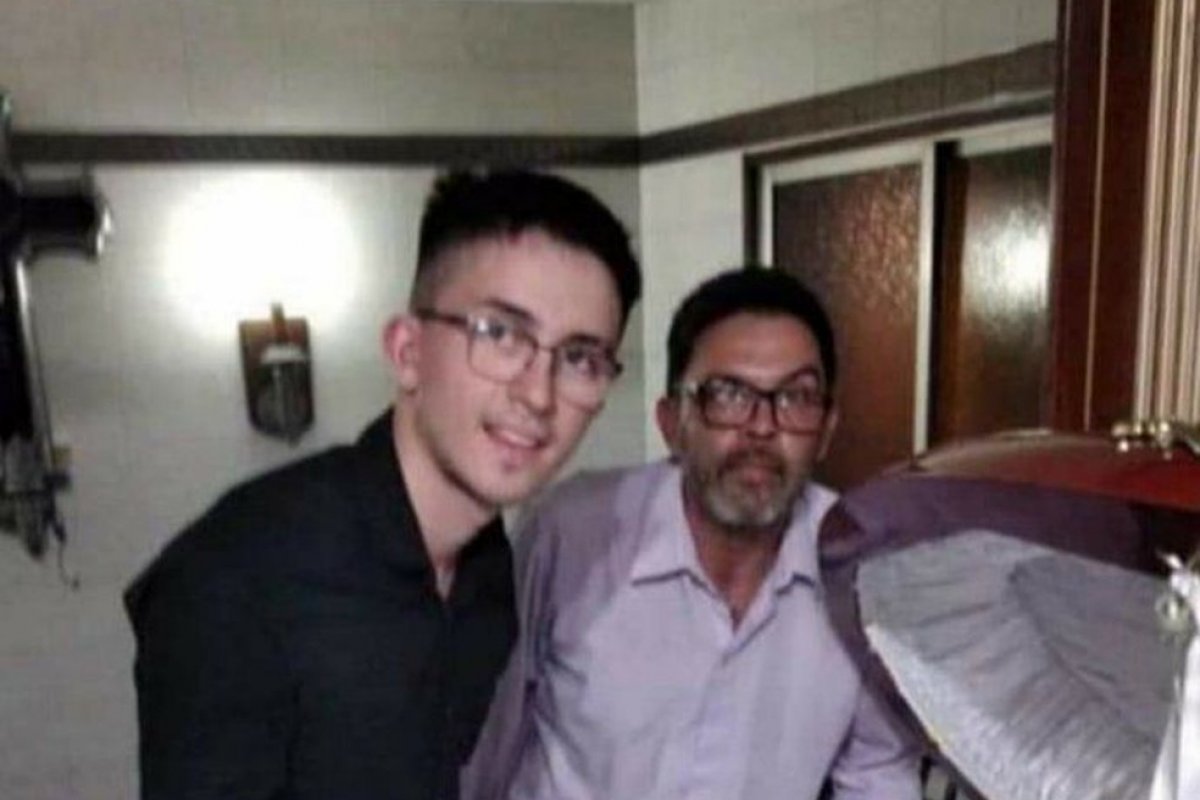 Funcionário que tirou foto com corpo de Maradona diz que está sendo ameaçado