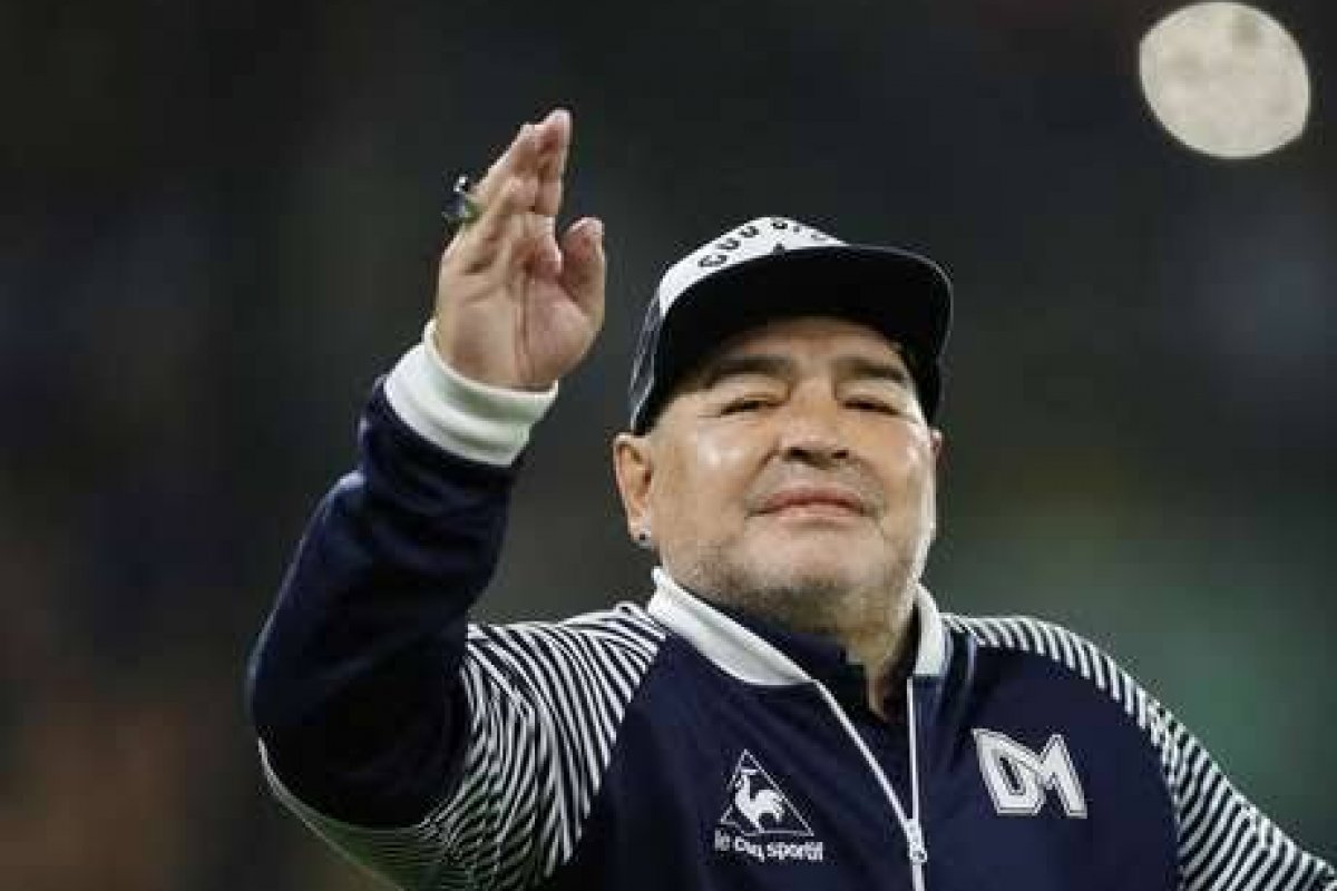  Médico do ex-jogador Diego Maradona é acusado formalmente por homicídio culposo