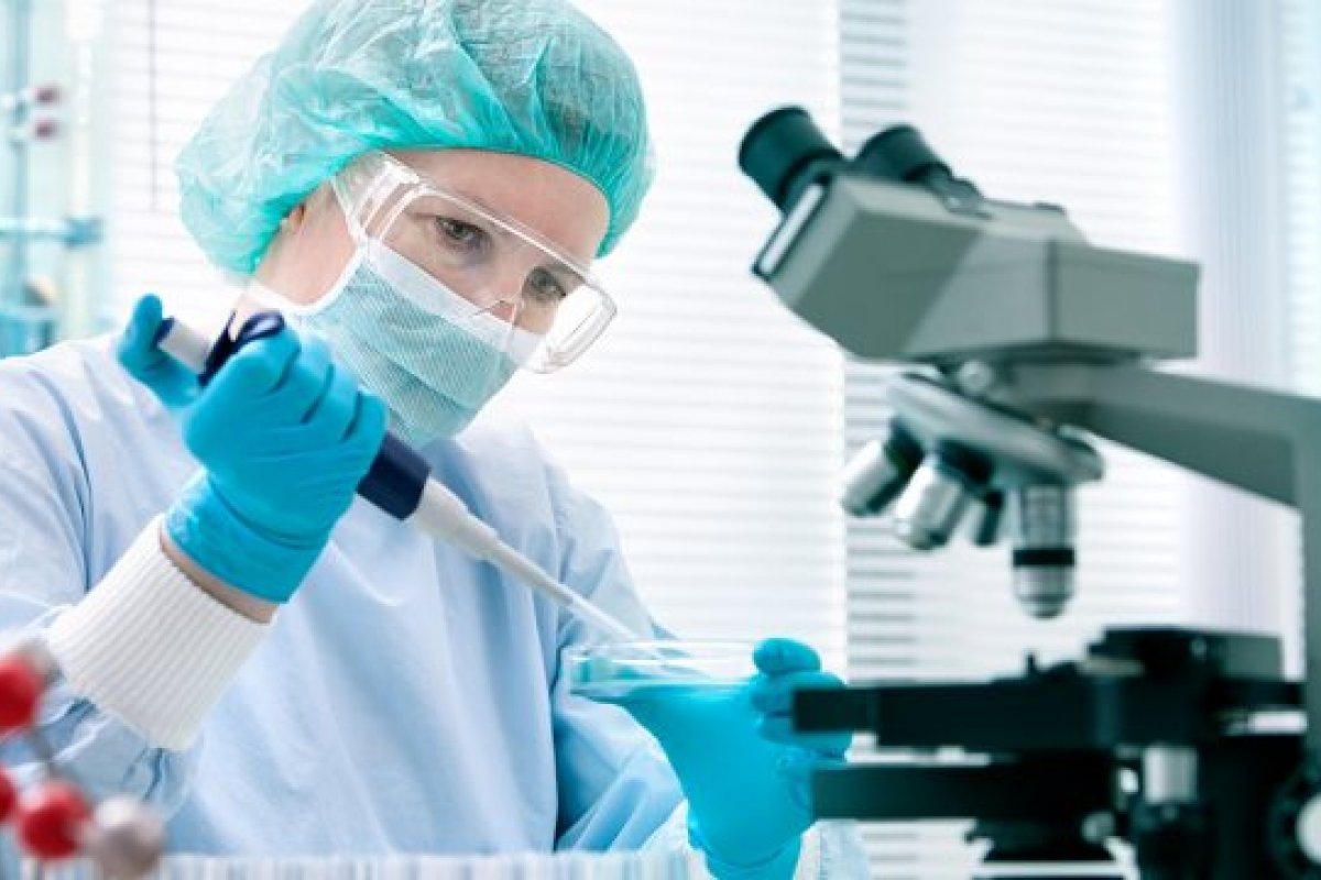Medicamento para combater o Alzheimer pode chegar ao Brasil em dois anos 