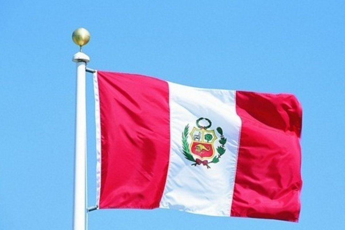 Polícia do Peru incinera mais de 19 toneladas de drogas apreendidas