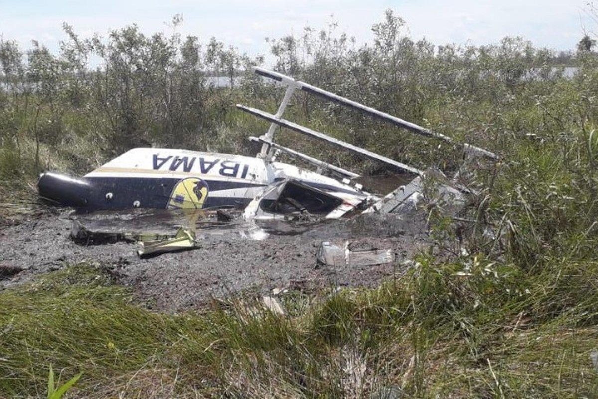 Helicóptero do Ibama cai no Pantanal e mata piloto