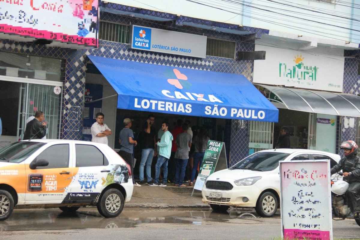 Funcionários de lotérica fazem depósito após receberem ameaça por telefone na Bahia