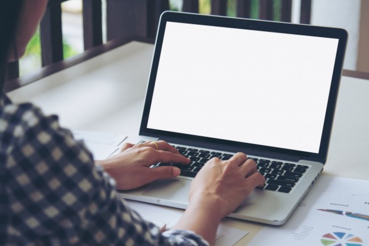 Projeto oferta cursos sobre estratégias para alavancar vendas pela internet