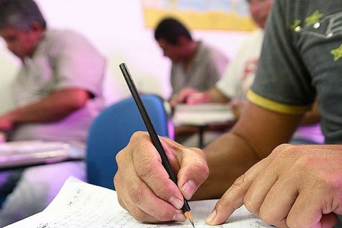 Processo seletivo abre 398 vagas para diversos cargos em Ipirá