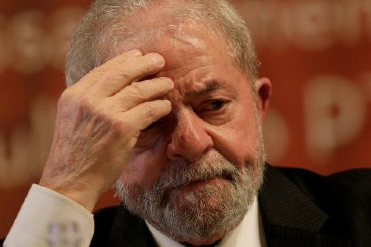 Defesa de Lula solicita novo pedido de liberdade ao Supremo
