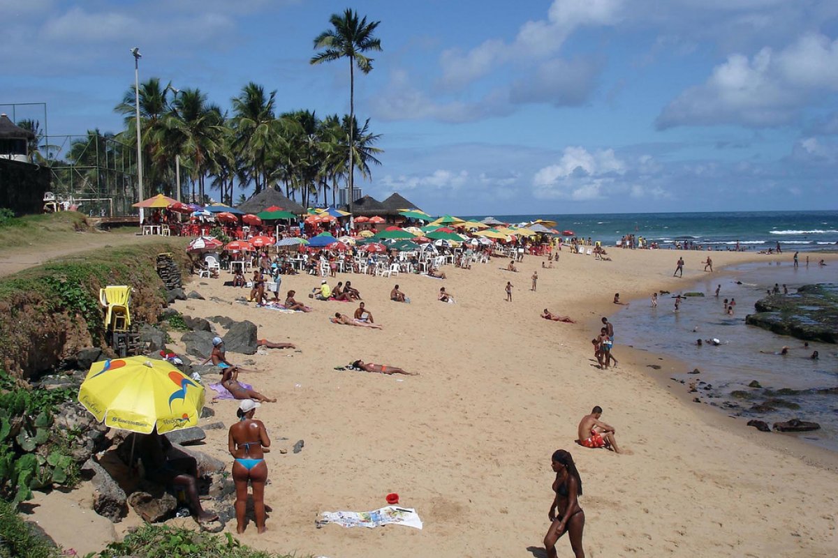 Homem é encontrado morto em praia de Ondina