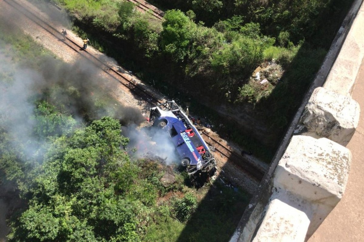 Três feridos do acidente com ônibus em João Monlevade ganham alta nesta sexta 