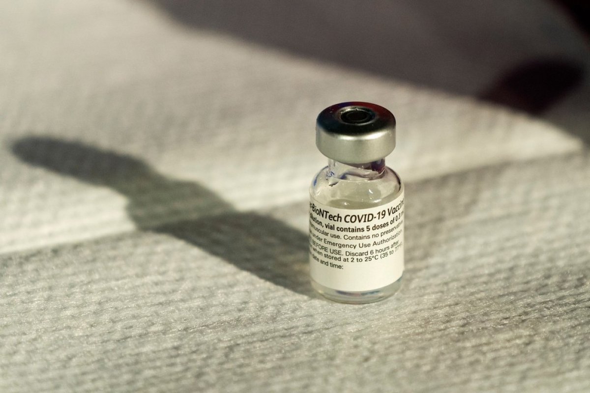 BioNTech e Fosun Pharma vão fornecer 100 milhões de doses da vacina contra Covid-19 à China