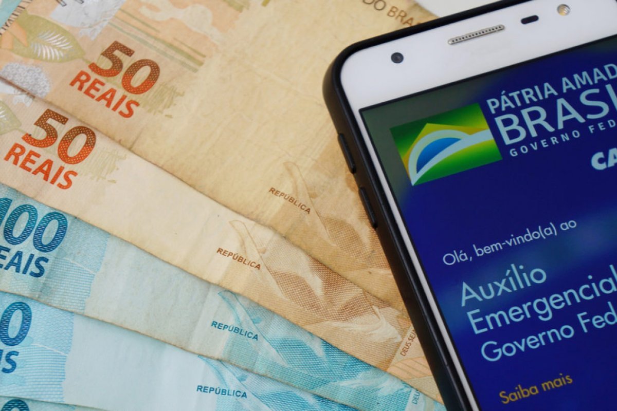 Auxílios emergenciais evitaram que 23 milhões de brasileiros caíssem na pobreza