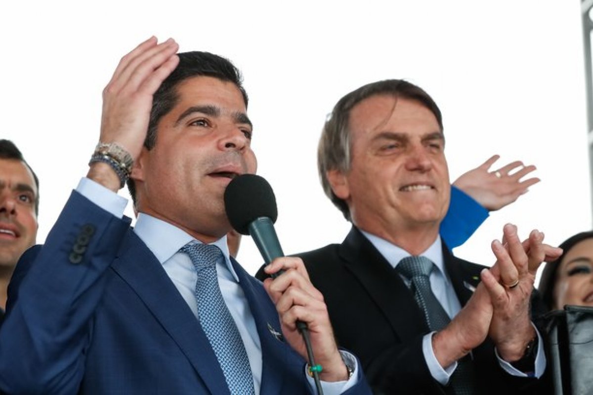 Neto desconversa sobre embates entre Maia e governo federal 