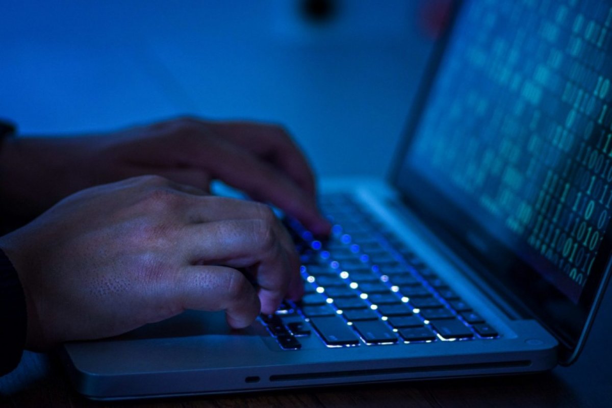 Autoridades dos EUA descobrem novos ataques de hackers ligados a Rússia