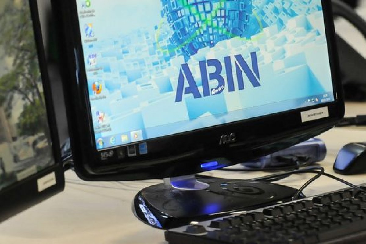 Rede e PSB pedem ao STF afastamento de Ramagem da Abin 