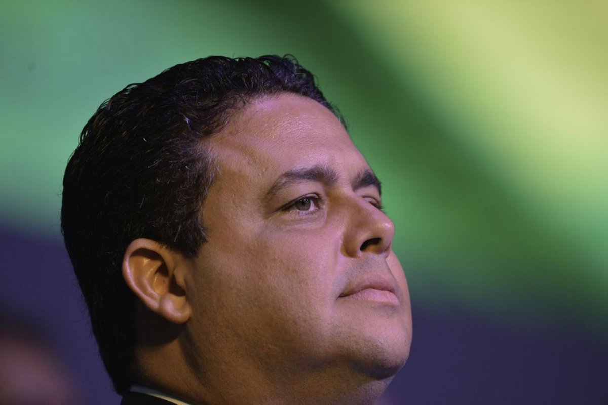 “Família Bolsonaro acha que conquistou o Estado para si”, diz presidente da OAB