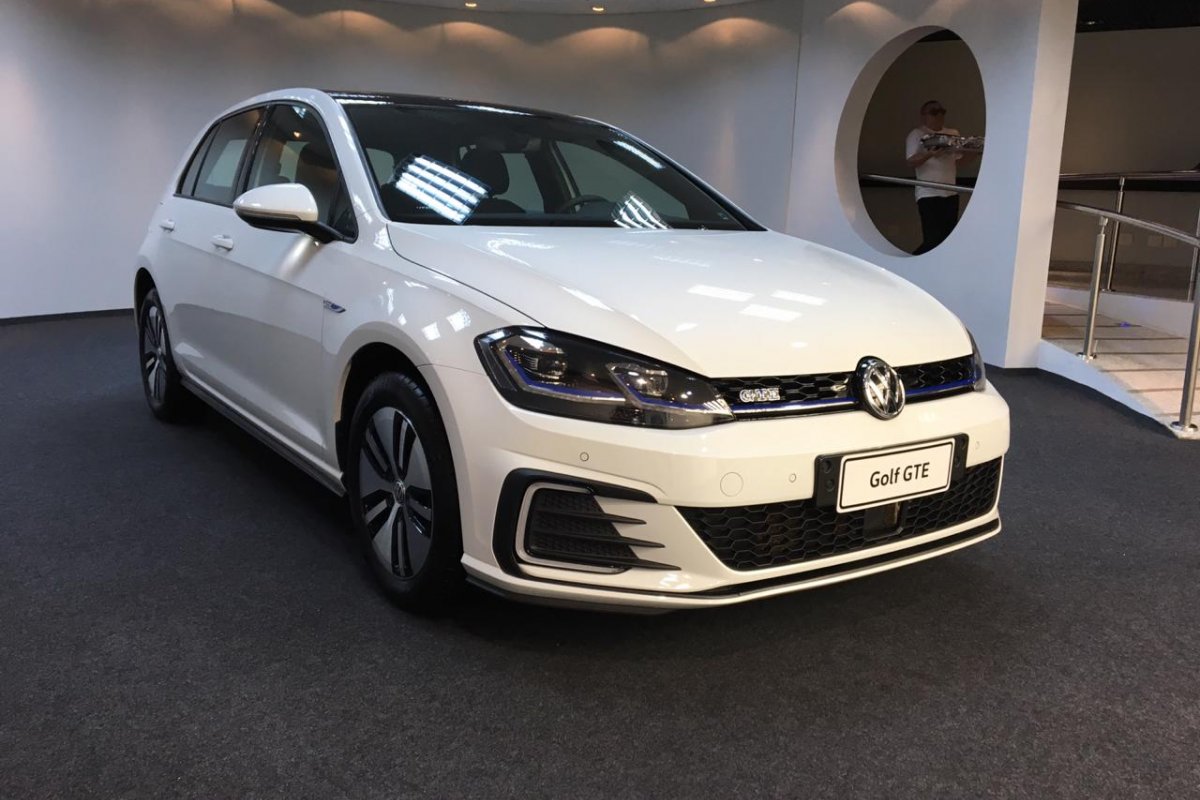 Golf híbrido de 204cv chega até o final do ano 