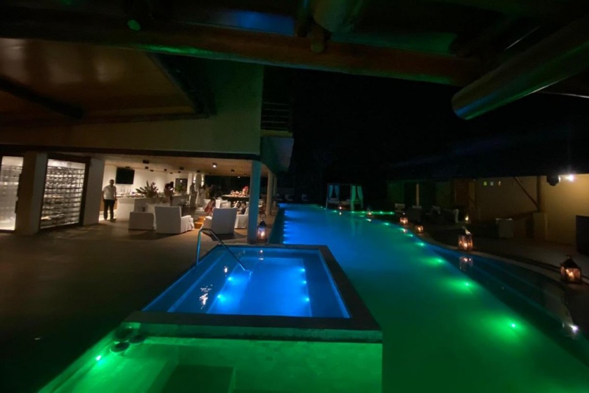 Festa com aproximadamente 200 pessoas é encerrada pela polícia em condomínio de luxo em Trancoso
