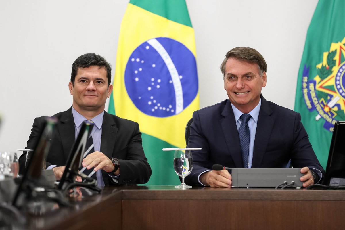 "Tem presidente em Brasília?", questiona Sérgio Moro 