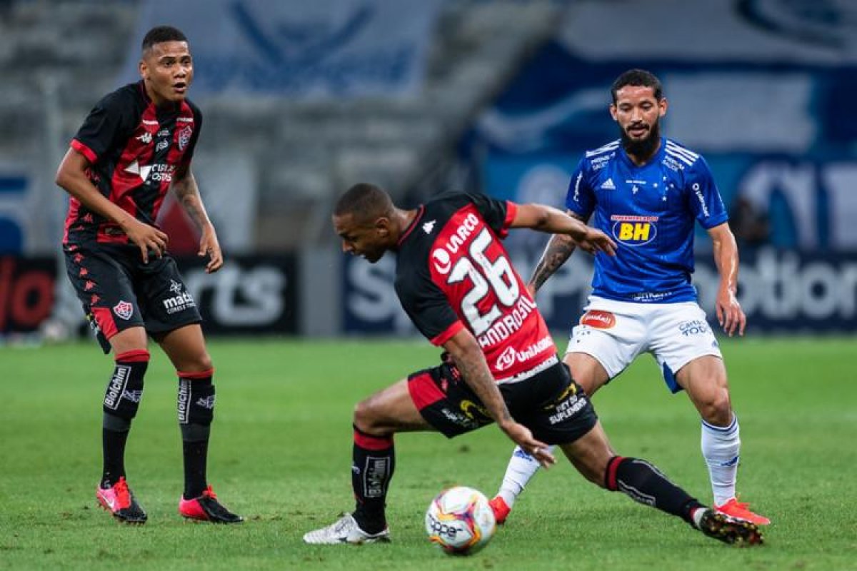 Vitória tem risco de 35% de risco de queda para a série C