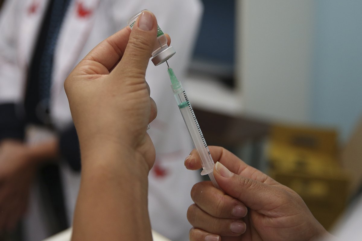 Vacinação contra covid-19 no Brasil começa entre 20 de janeiro e 10 de fevereiro