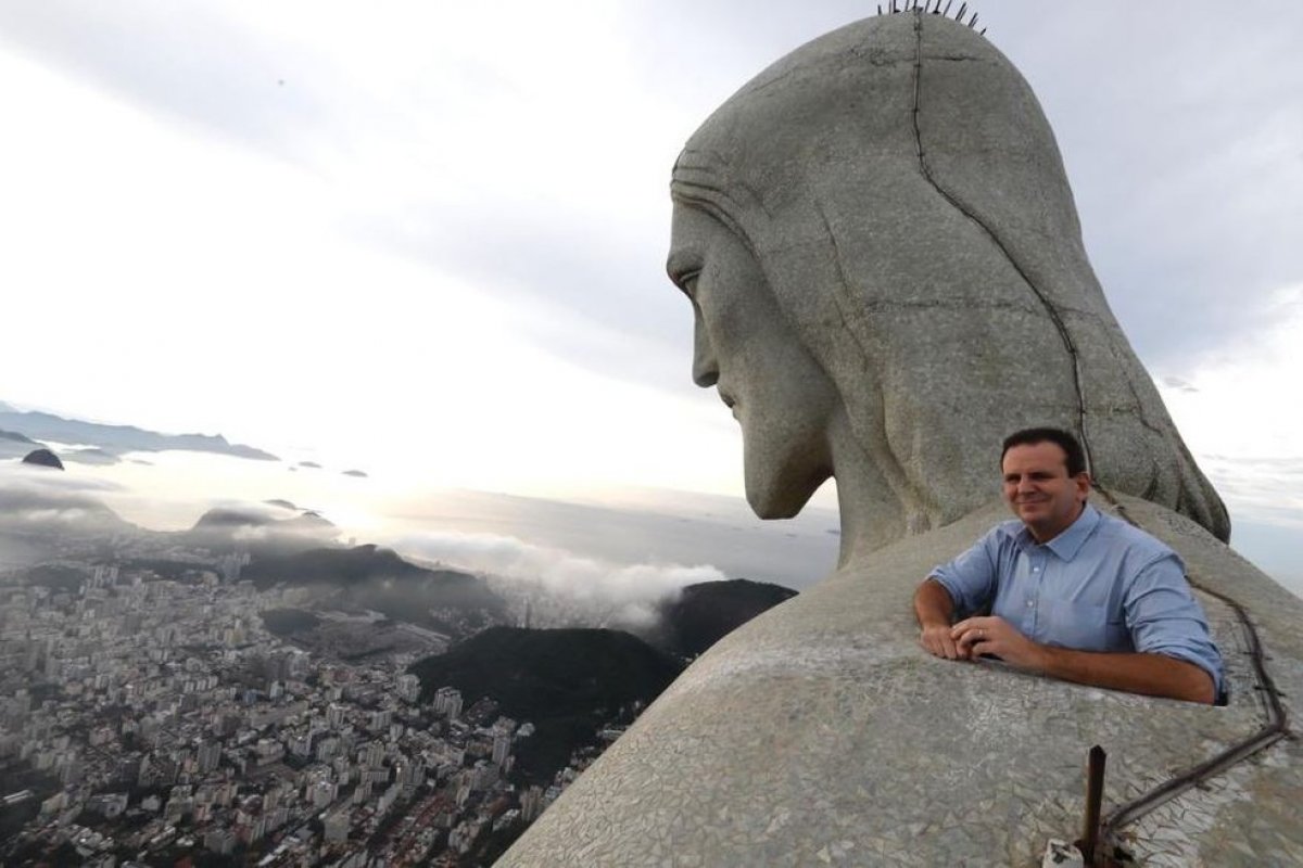 O Rio de Janeiro "agora tem comando, diz Eduardo Paes