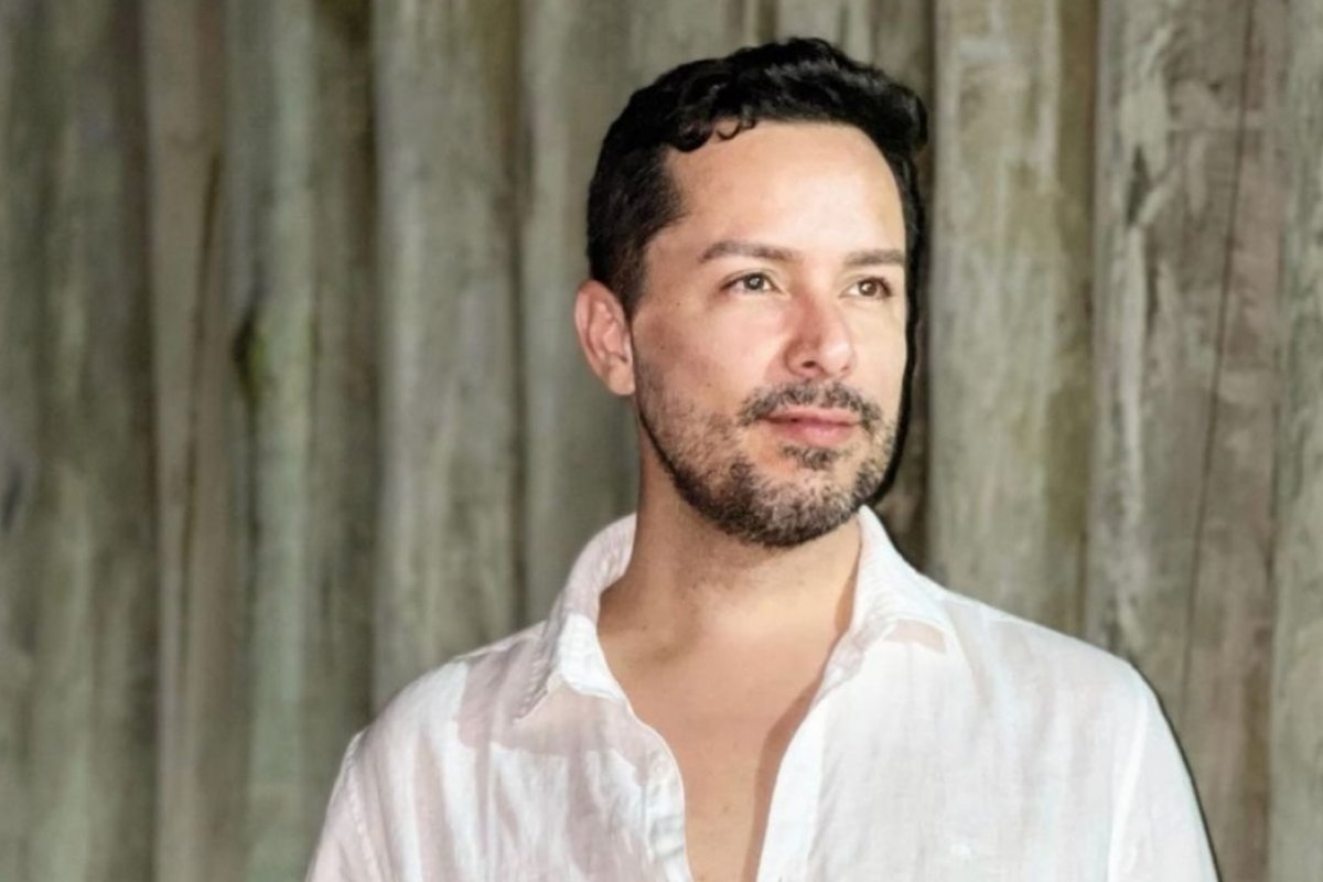 Manager de famosos,  Luciéllio Guimarães curte férias entre Arraial D'Ajuda e Trancoso 