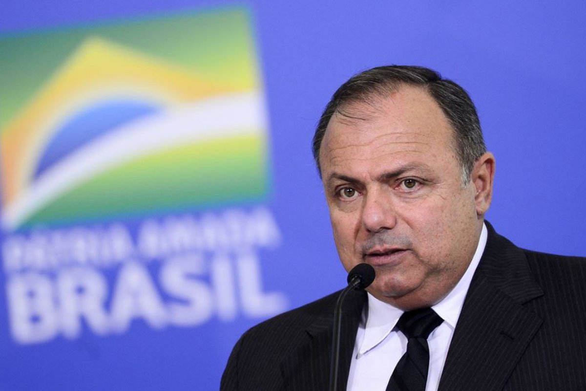 Pazuello deve anunciar amanhã datas do plano de vacinação contra a Covid