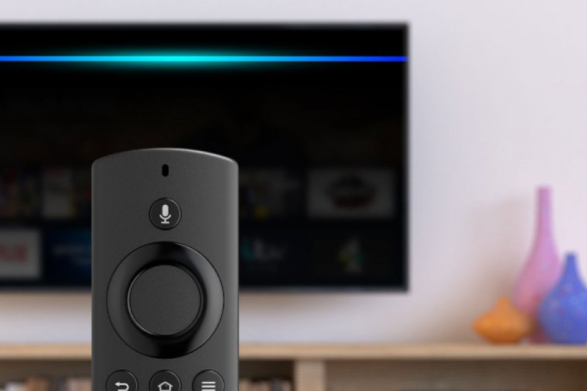 Fire TV Stick Lite promete ser opção mais viável para transformar aparelho em Smart TV