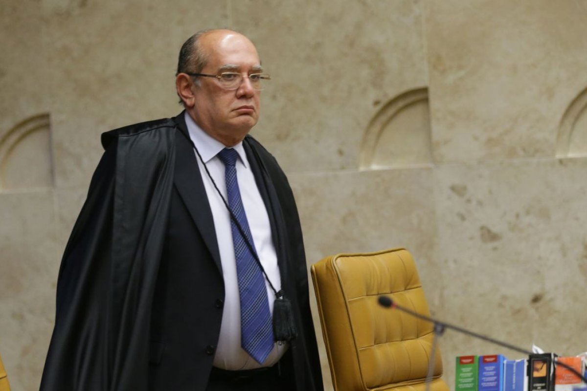 “Passam do tolerável”, diz Gilmar Mendes sobre atrasos na compra de vacinas