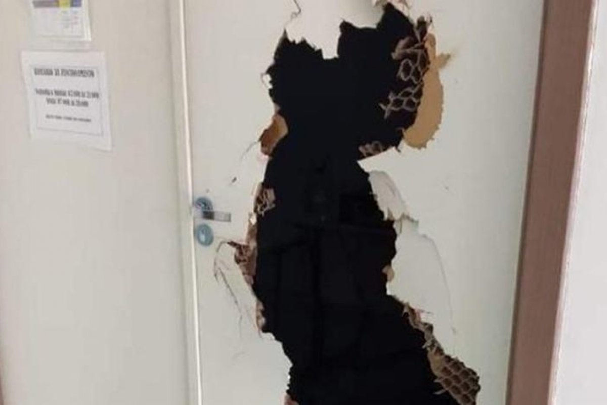  Vândalos destroem instalações e equipamentos de Hospital Regional de Juazeiro 