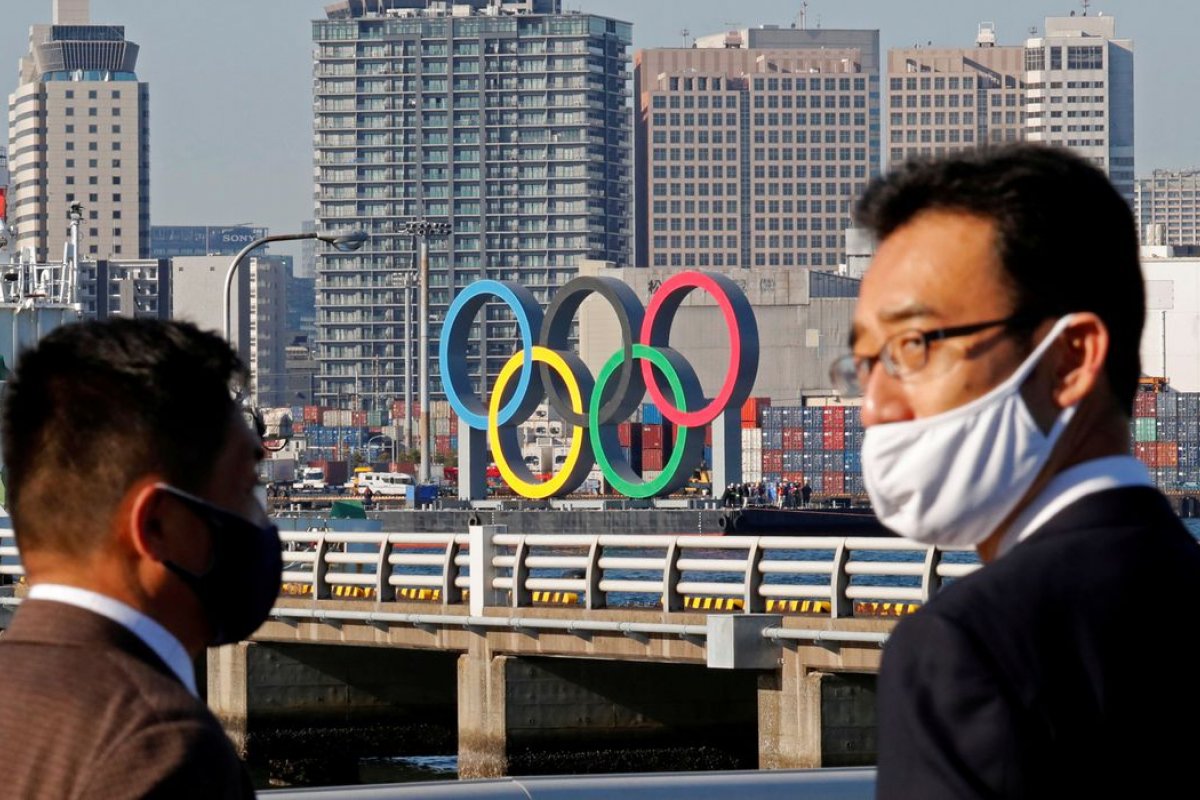 Covid-19: Governo japonês considera declarar estado de emergência em Tóquio