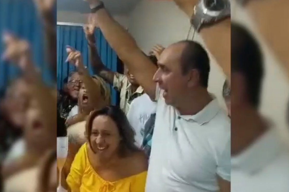 Vídeo: Prefeito de Rodelas ironiza em vídeo que cidade será comandada por 'meliantes' 