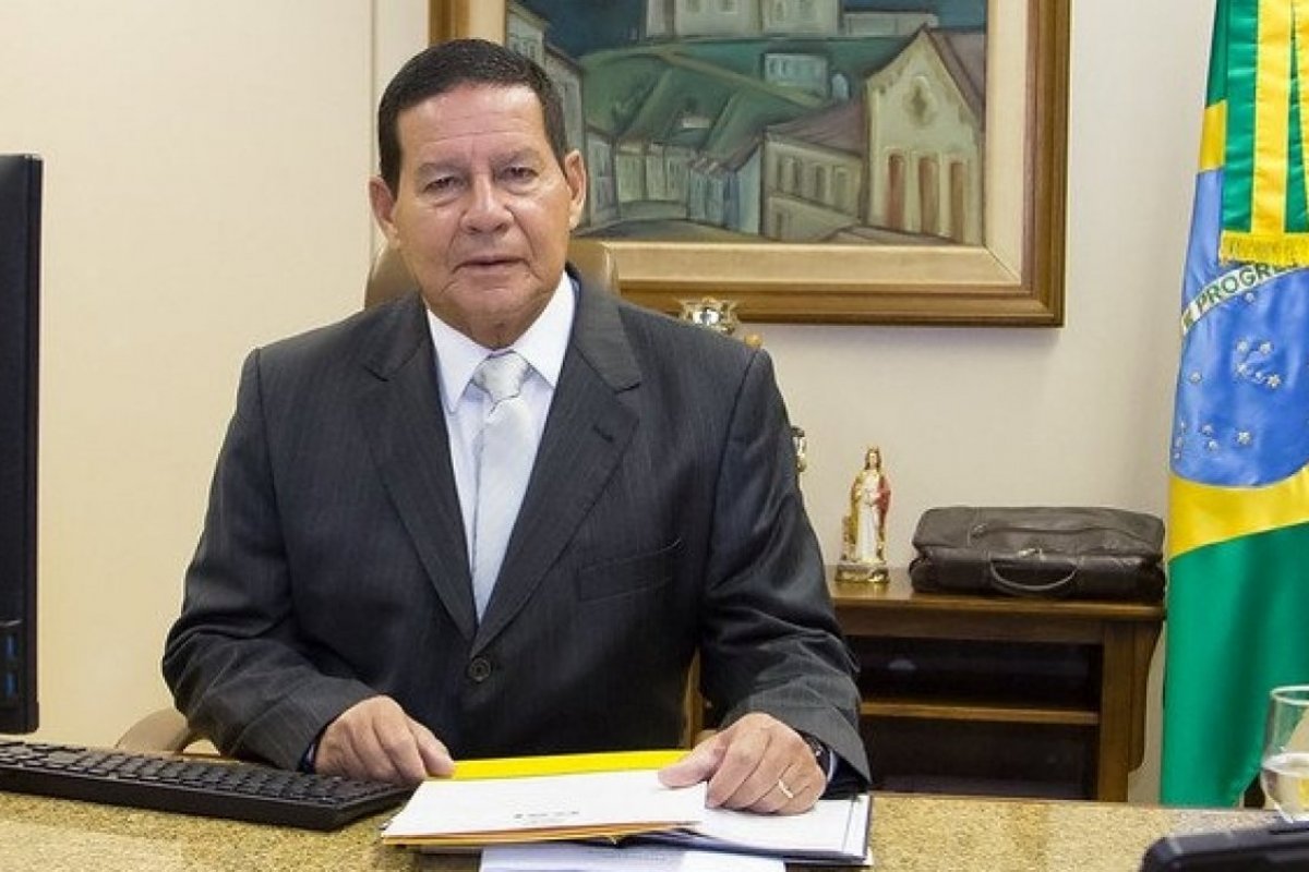 Vice-presidente se recupera da Covid-19 e deve retomar atividades, diz assessoria