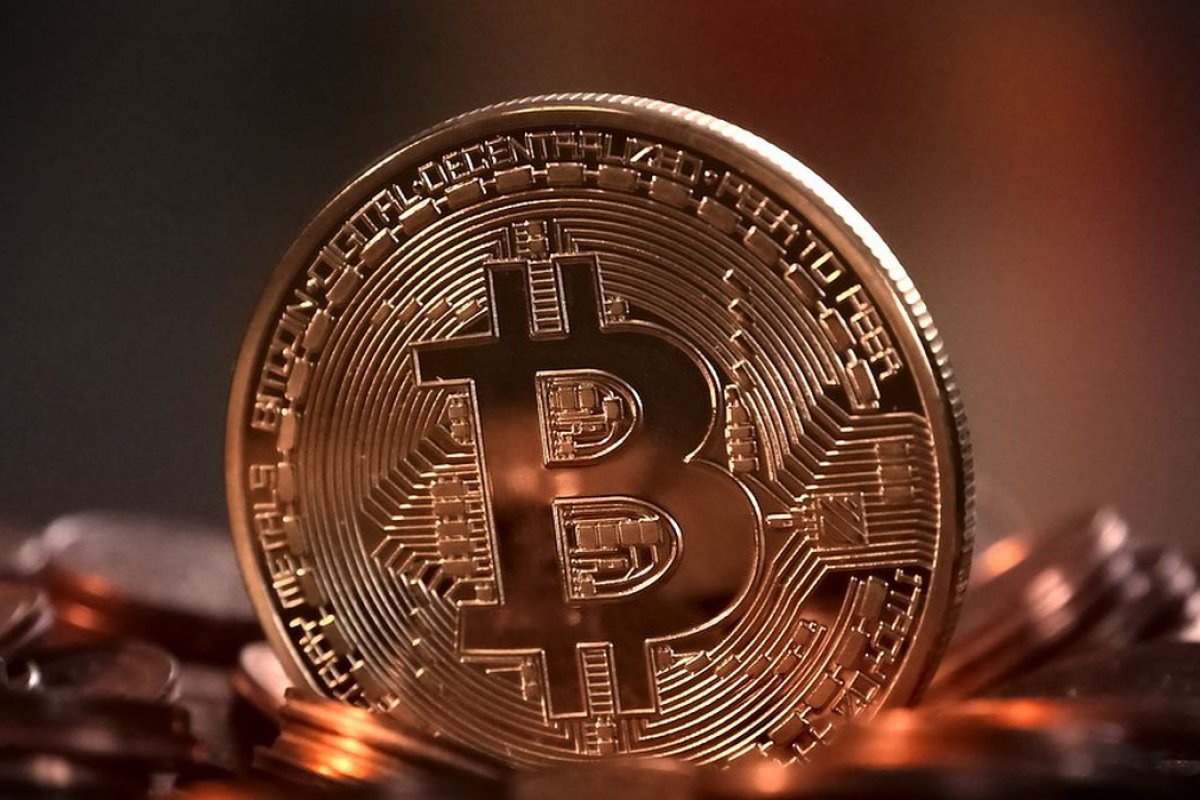 Volume de negócios com criptomoedas atinge recorde, diz estudo