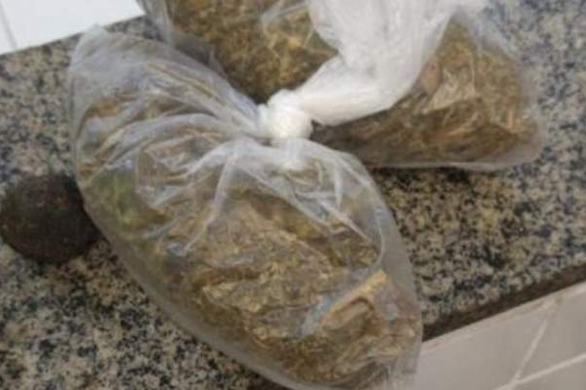 Médico é preso transportando maconha e haxixe no bairro de Itapuã, em Salvador 