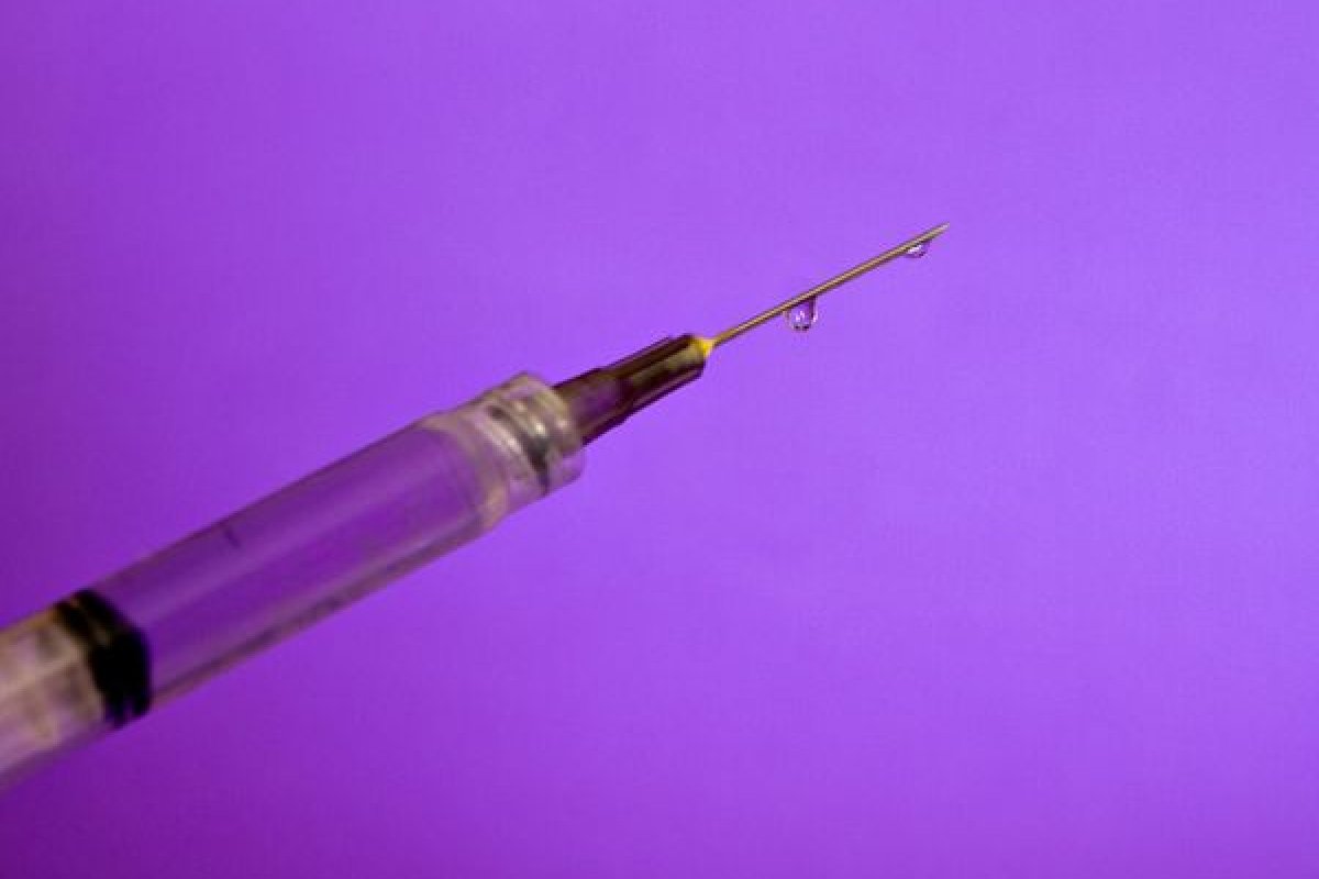 Em nota, agência europeia diz que cada frasco de vacina da Pfizer dá para seis doses 