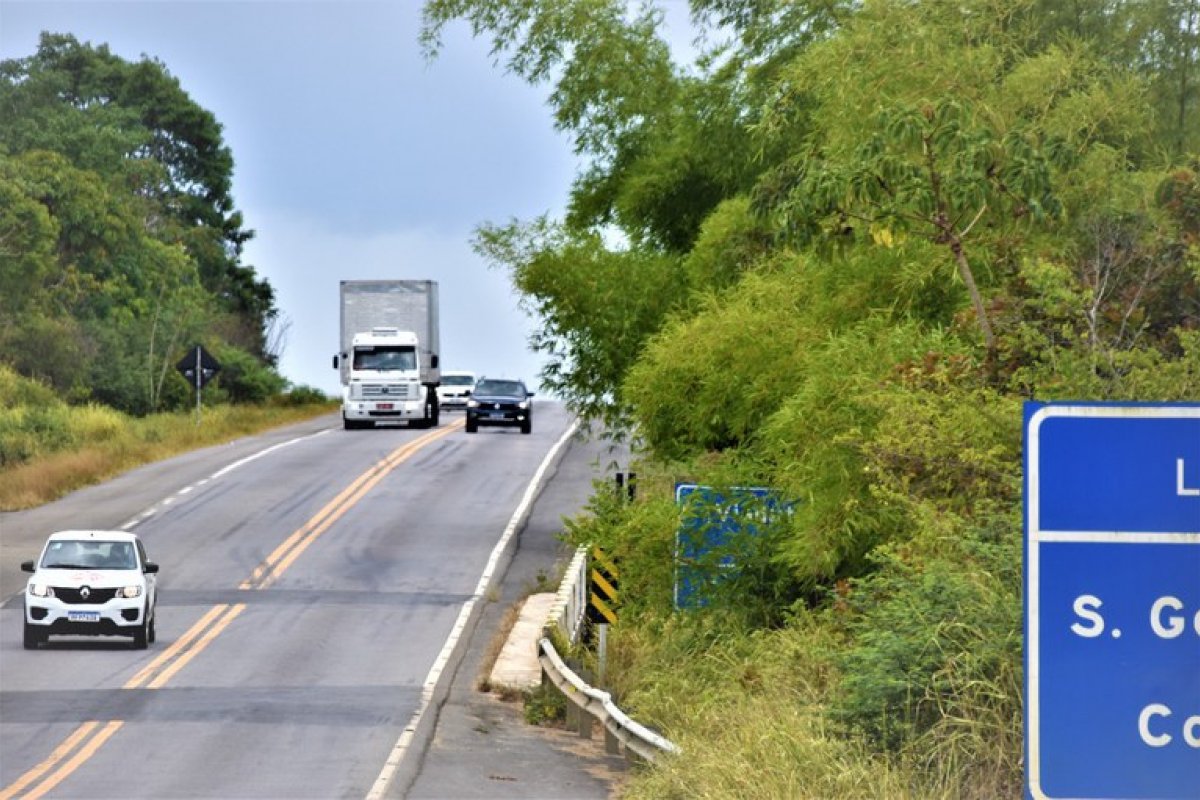 PRF registra mais de 50 mil ultrapassagens proibidas nas rodovias baianas em 2020 
